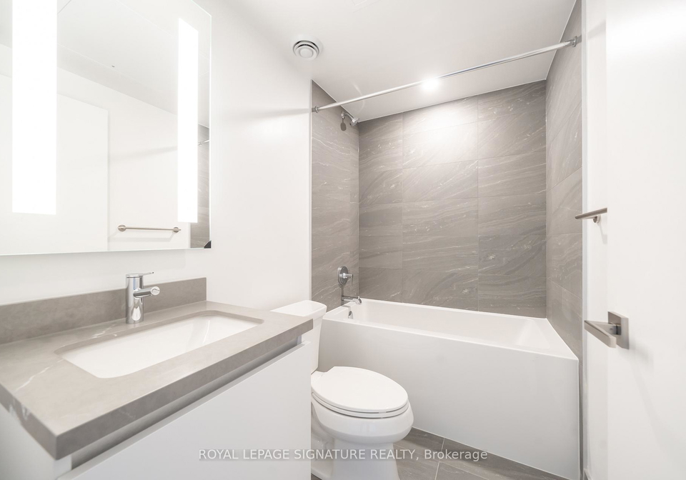 4015-the-exchange-mississauga-ontario-w12545320