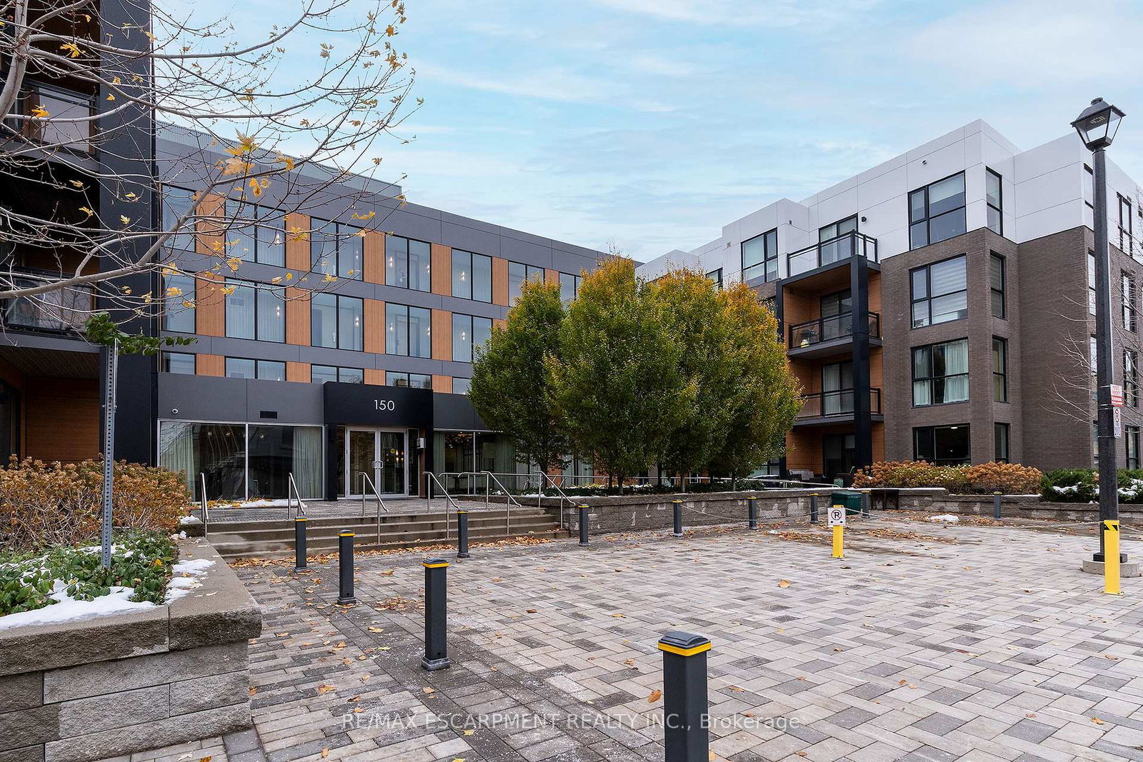 150-sabina-drive-oakville-ontario-w12545652