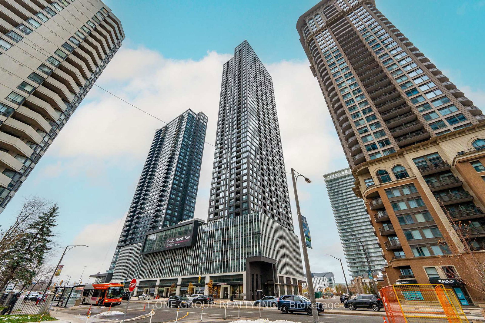 395-square-one-drive-mississauga-ontario-w12545720