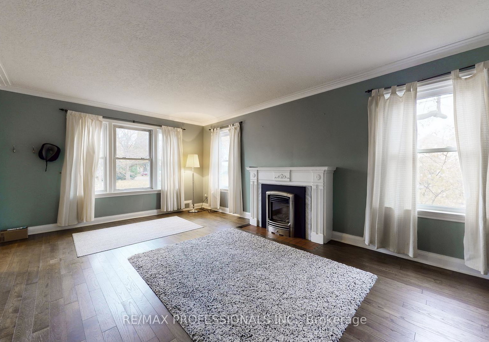 31-winston-grove-etobicoke-ontario-w12546580