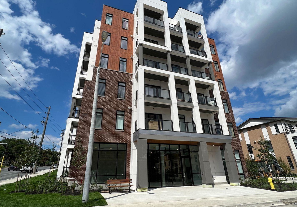 160-canon-jackson-drive-north-york-ontario-w12547112