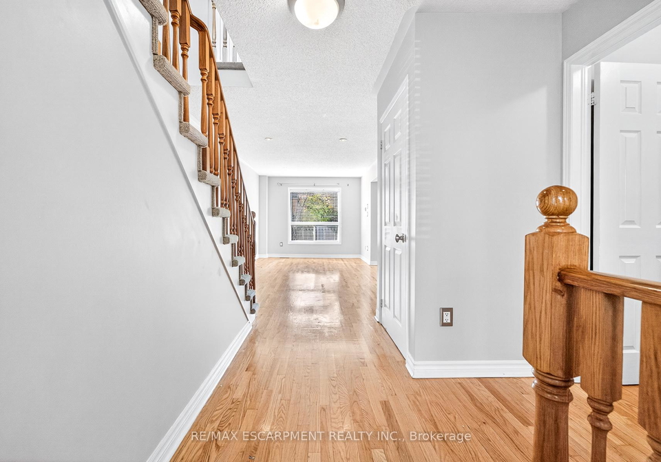 2456-lazio-lane-oakville-ontario-w12547388