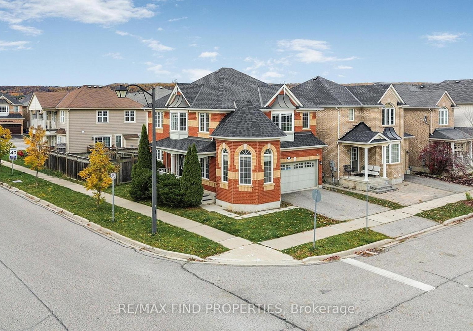 381-ware-crescent-milton-ontario-w12547976