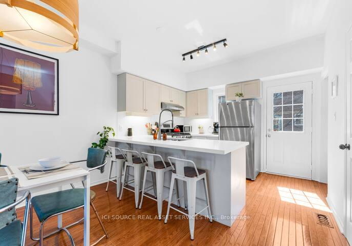 25-rankin-crescent-toronto-ontario-w12548354