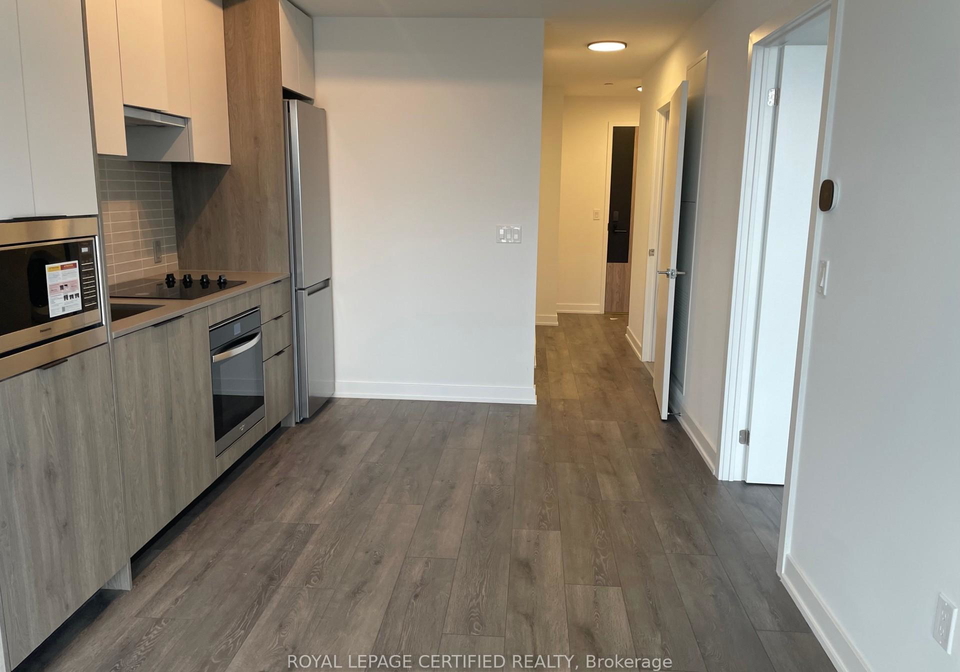 1007-the-queensway-avenue-etobicoke-ontario-w12548464
