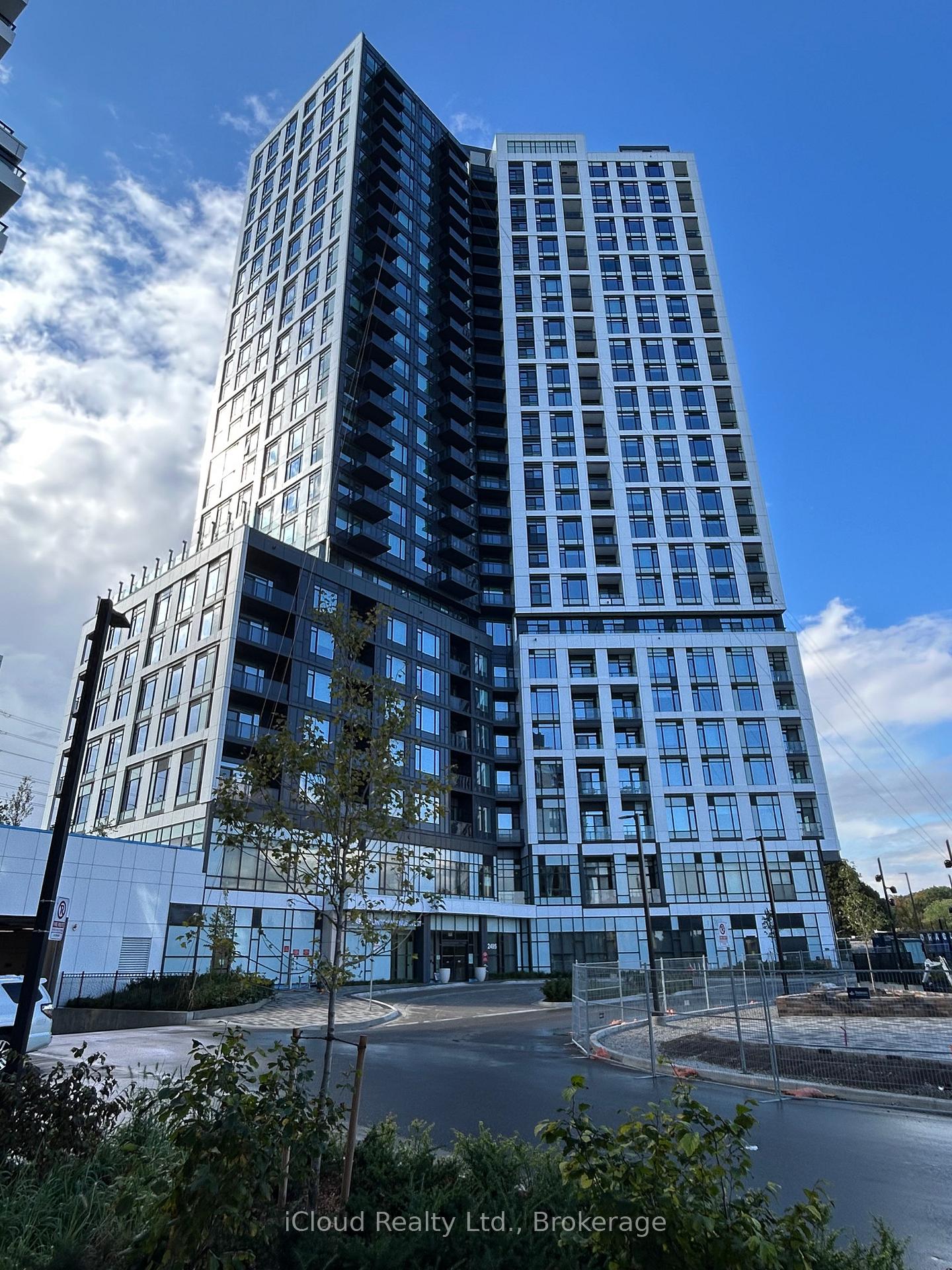 2495-eglinton-avenue-w-mississauga-ontario-w12549338