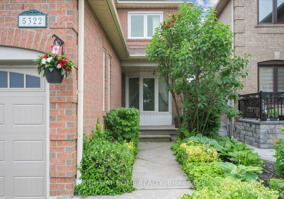 5322-lismic-boulevard-mississauga-ontario-w12550056