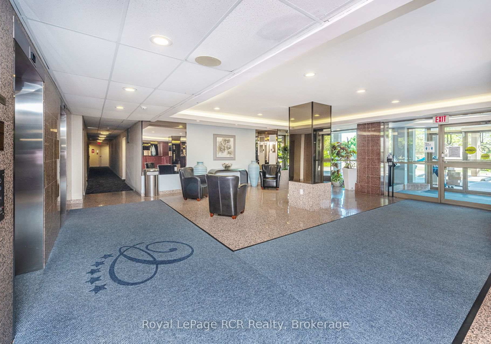 700-constellation-drive-mississauga-ontario-w12550226