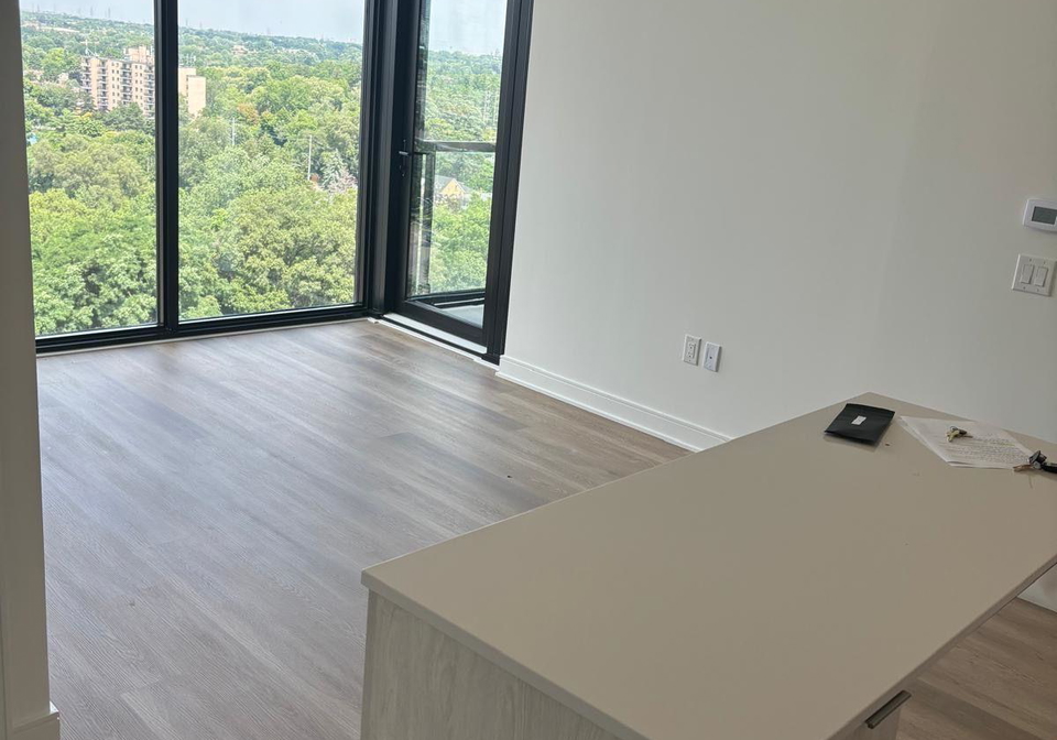 86-dundas-street-e-mississauga-ontario-w12550612