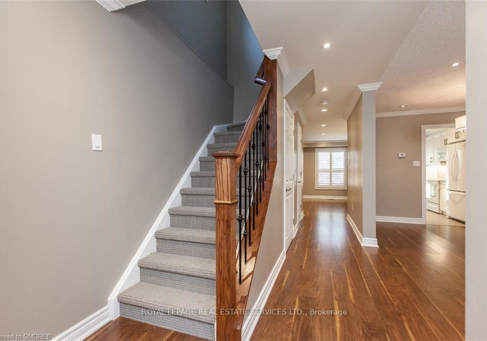 237-ross-lane-oakville-ontario-w12550614