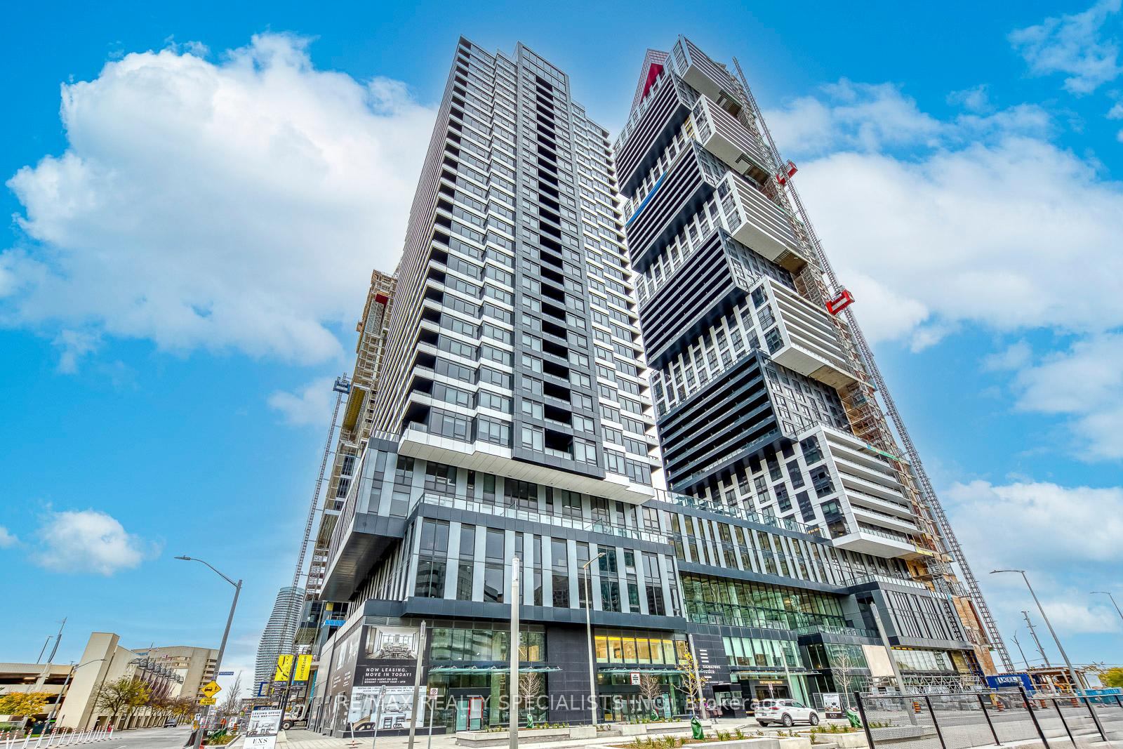 4015-the-exchange-mississauga-ontario-w12550914
