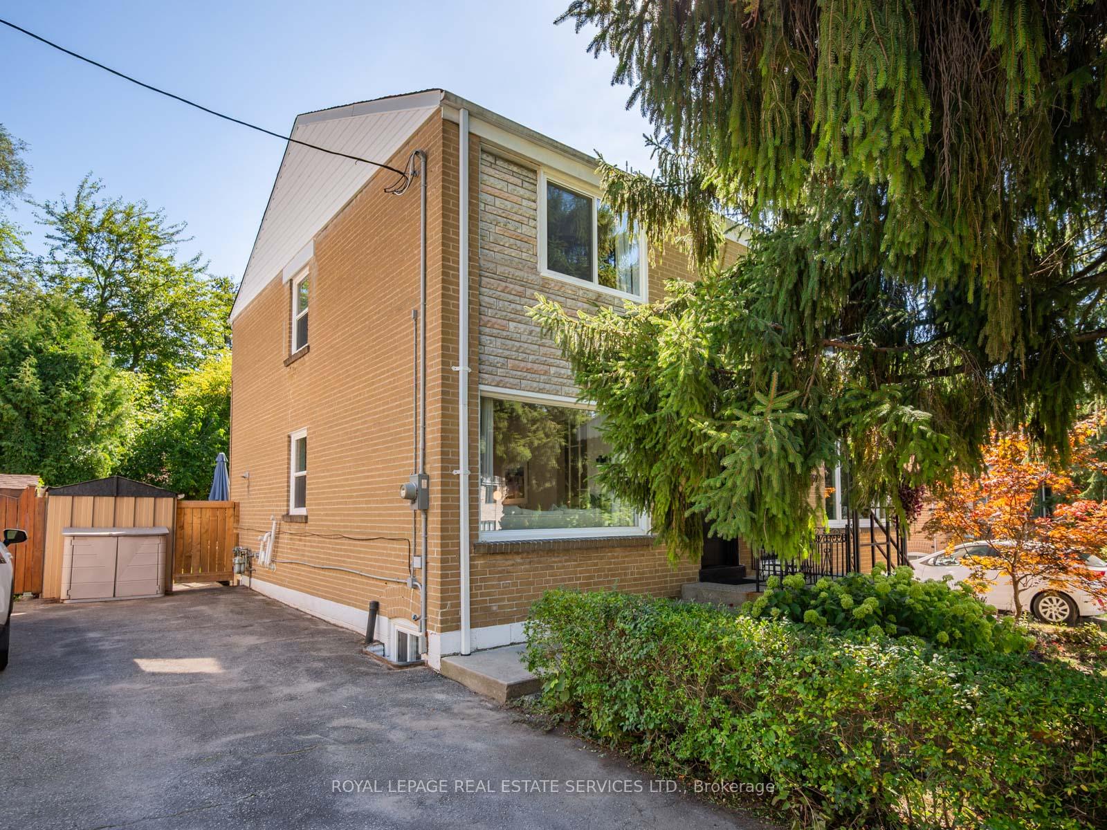 61-skylark-road-toronto-ontario-w12550996