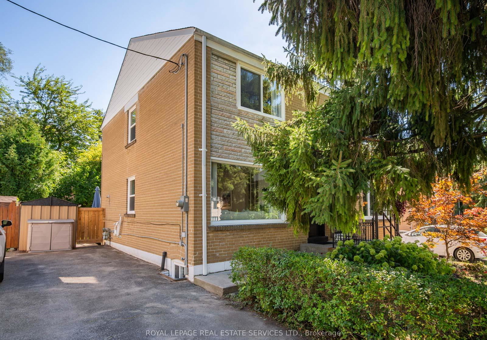 61-skylark-road-toronto-ontario-w12550996