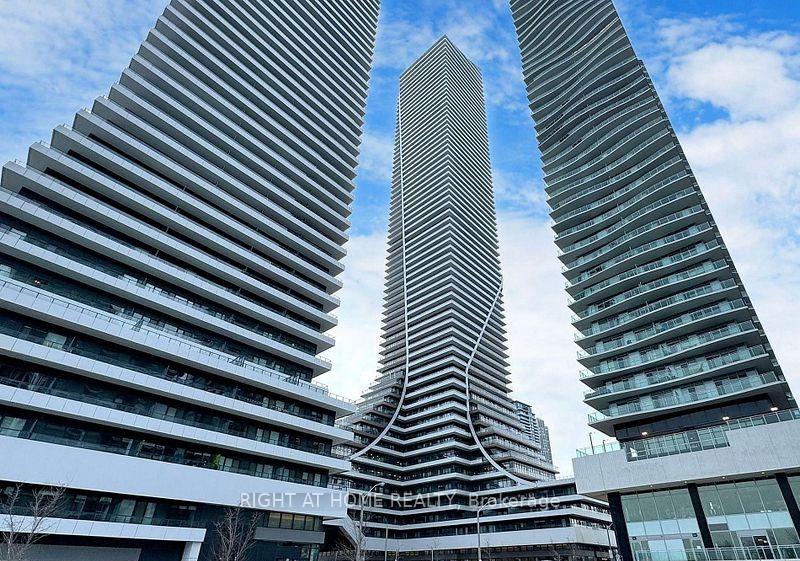 30-shore-breeze-drive-etobicoke-ontario-w12551168