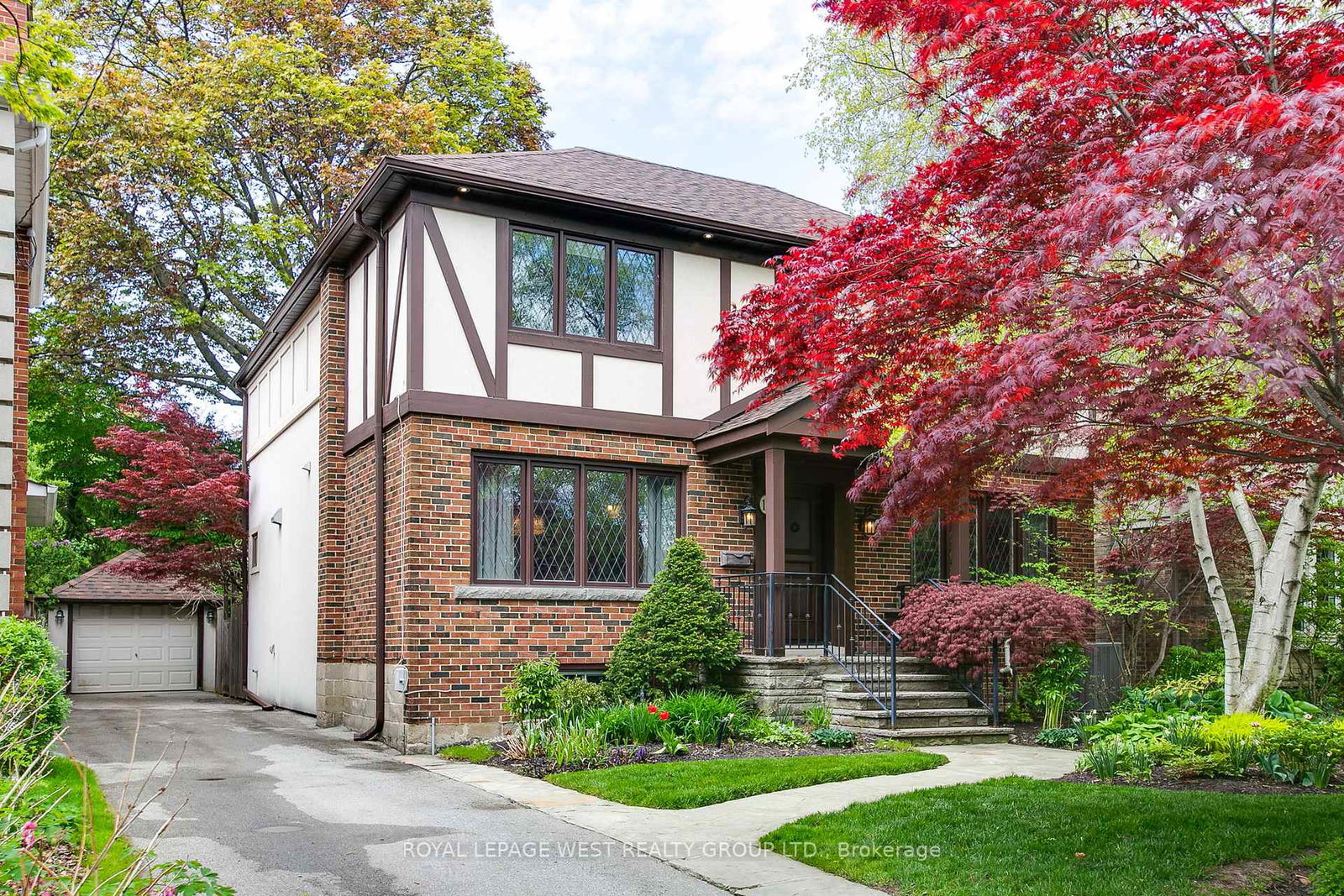 14-dunedin-drive-etobicoke-ontario-w12551182