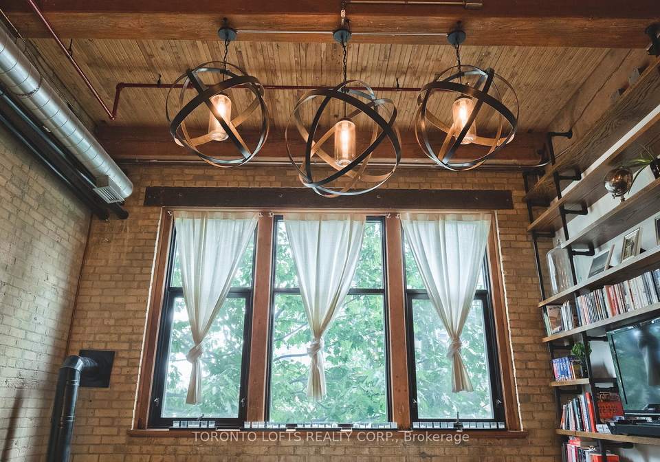 371-wallace-avenue-toronto-ontario-w12551576