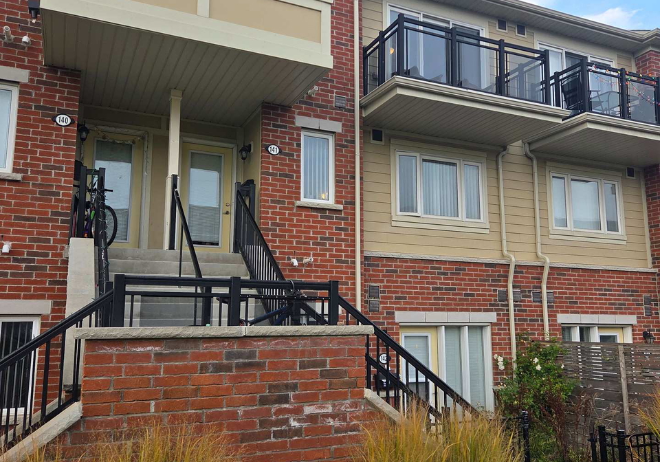250-sunny-meadow-boulevard-brampton-ontario-w12551692