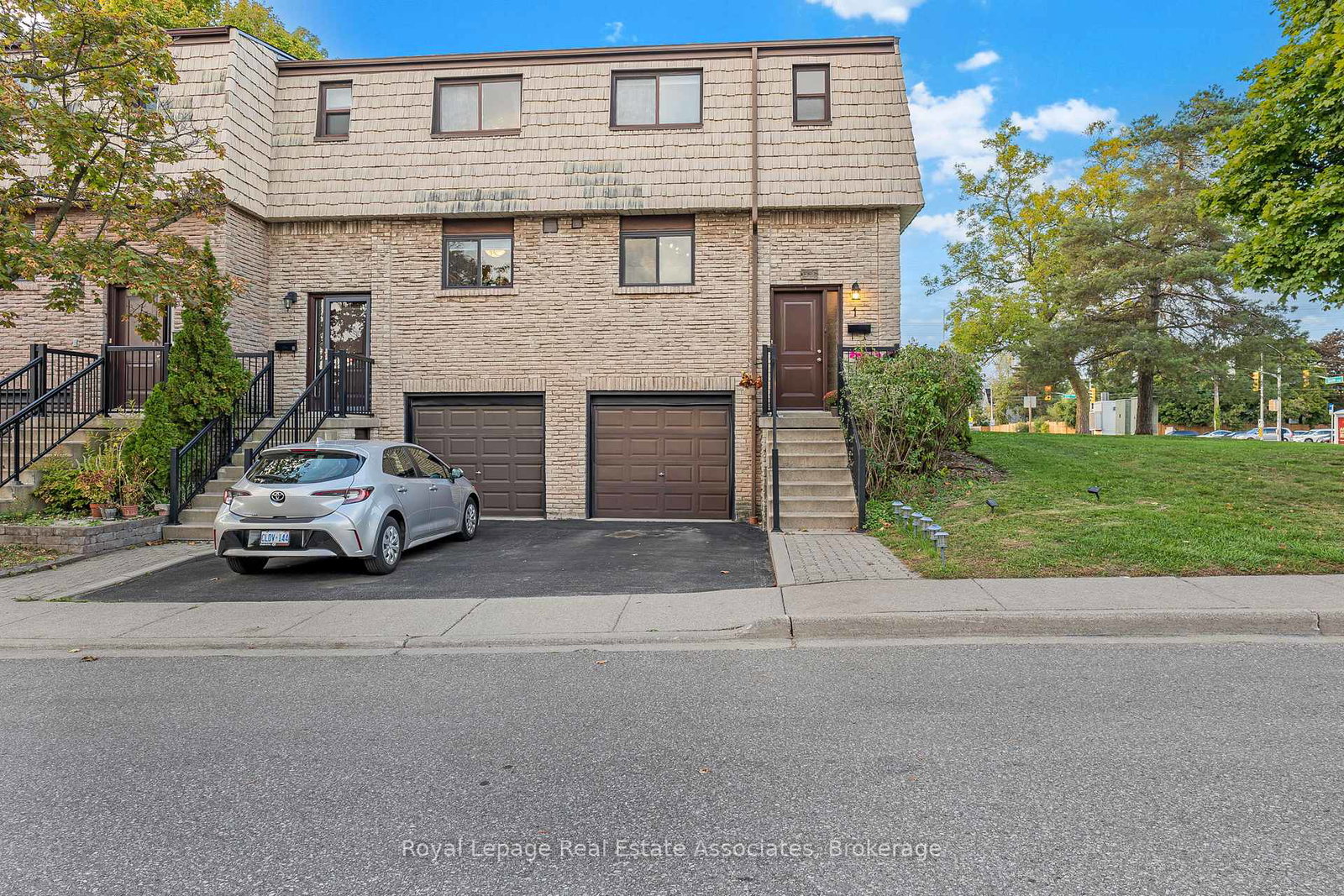 1536-sixth-line-oakville-ontario-w12552536