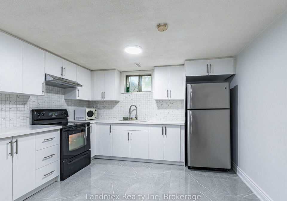 7738-kittridge-drive-mississauga-ontario-w12552602