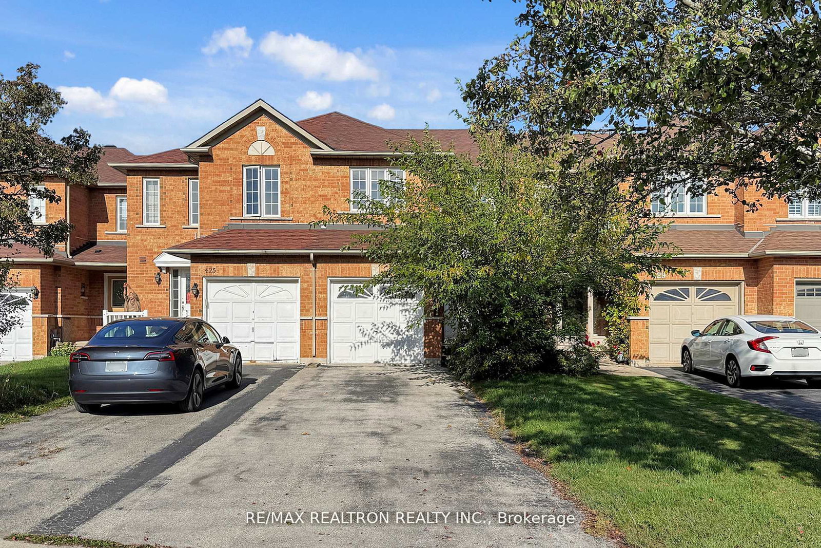 427-ravineview-way-oakville-ontario-w12552648