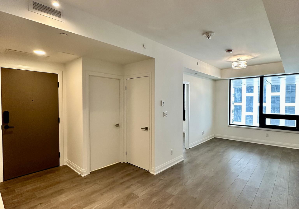 4015-the-exchange-mississauga-ontario-w12553340