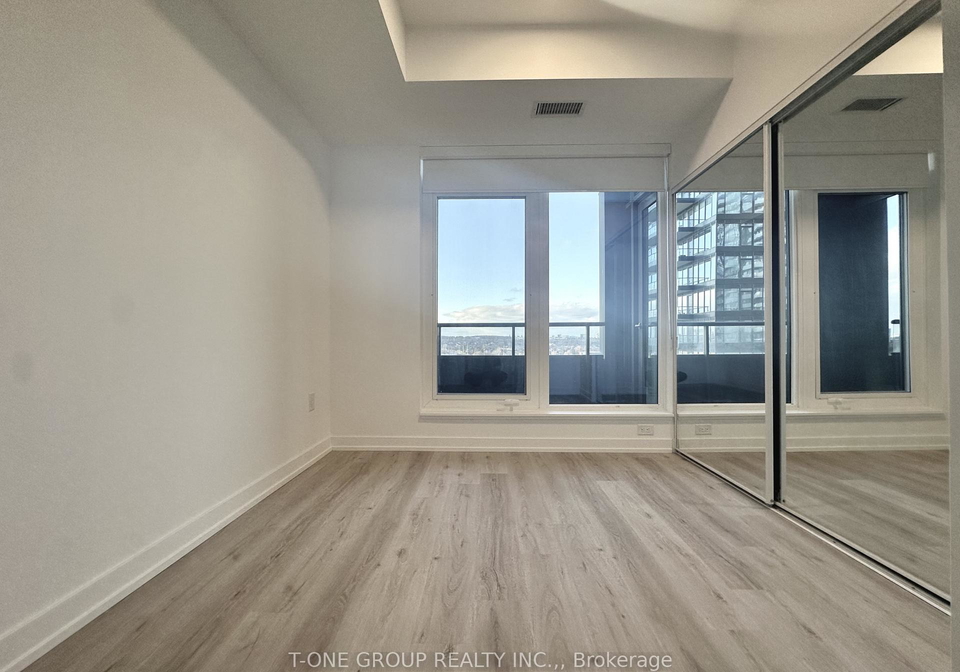 395-square-one-drive-mississauga-ontario-w12553624