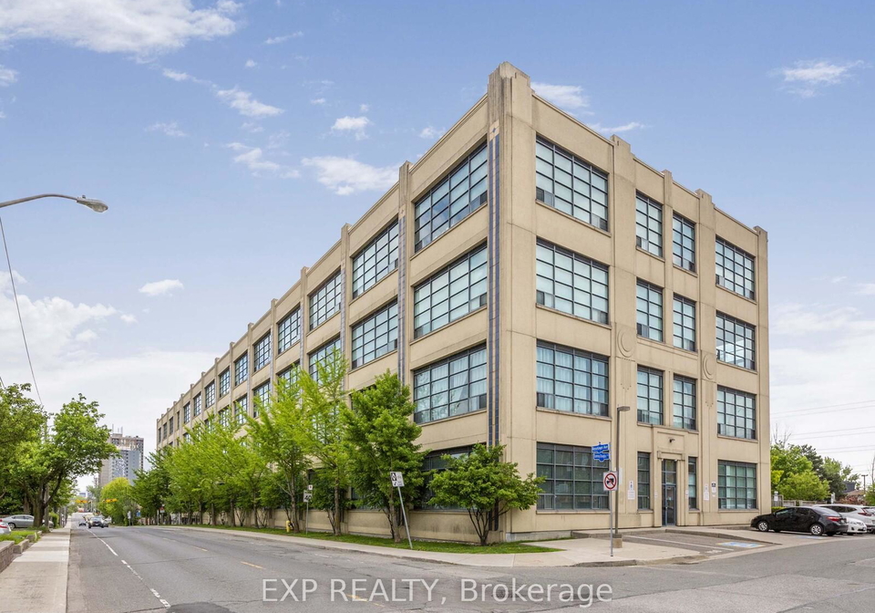 1001-roselawn-avenue-north-york-ontario-w12553946