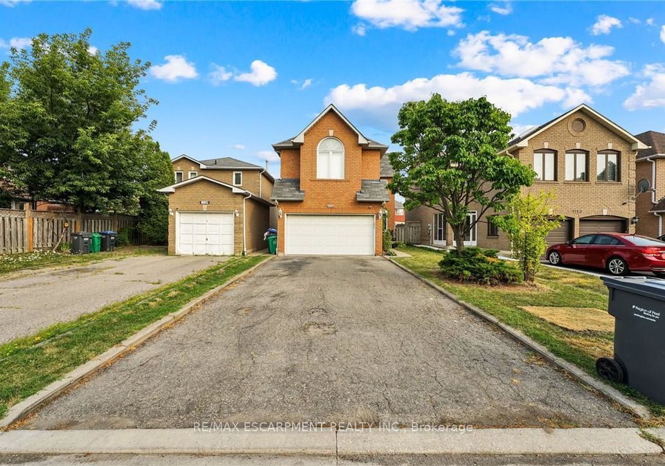 1157-charminster-crescent-mississauga-ontario-w12554506