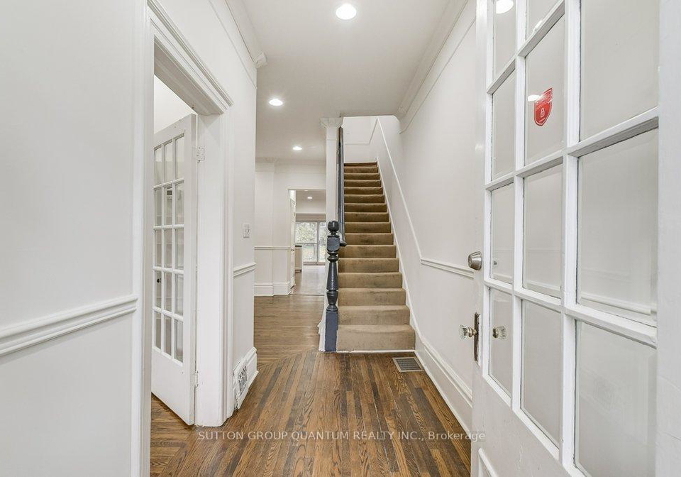 60-gwynne-avenue-toronto-ontario-w12554732