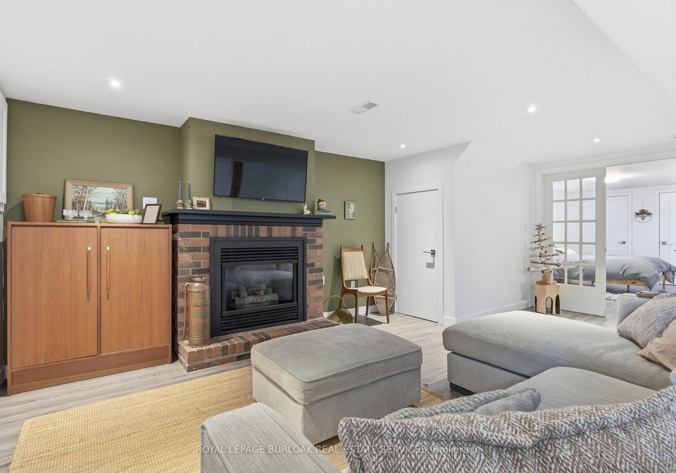 2112-amesbury-crescent-burlington-ontario-w12554754