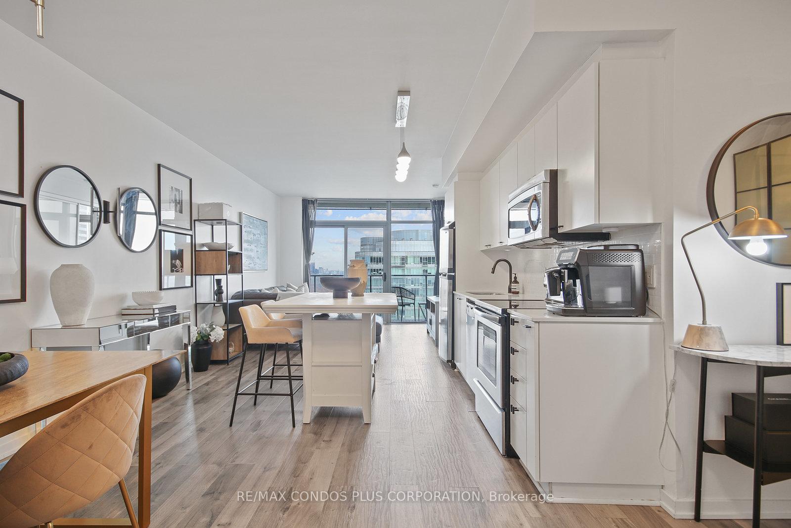 103-the-queensway-toronto-ontario-w12555142