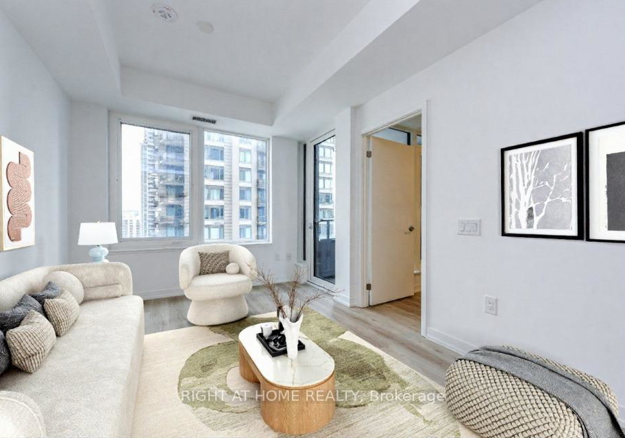 395-square-one-drive-mississauga-ontario-w12555144