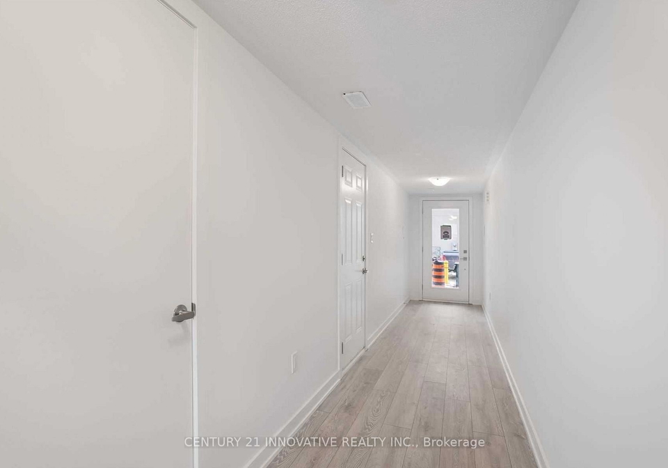 3079-cherry-blossom-cmn-burlington-ontario-w12555312