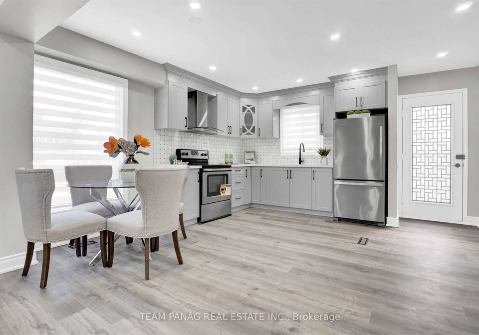 18-jensen-square-upper-brampton-ontario-w12555634