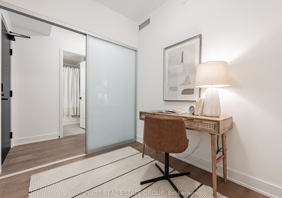 2343-khalsa-gate-oakville-ontario-w12555798