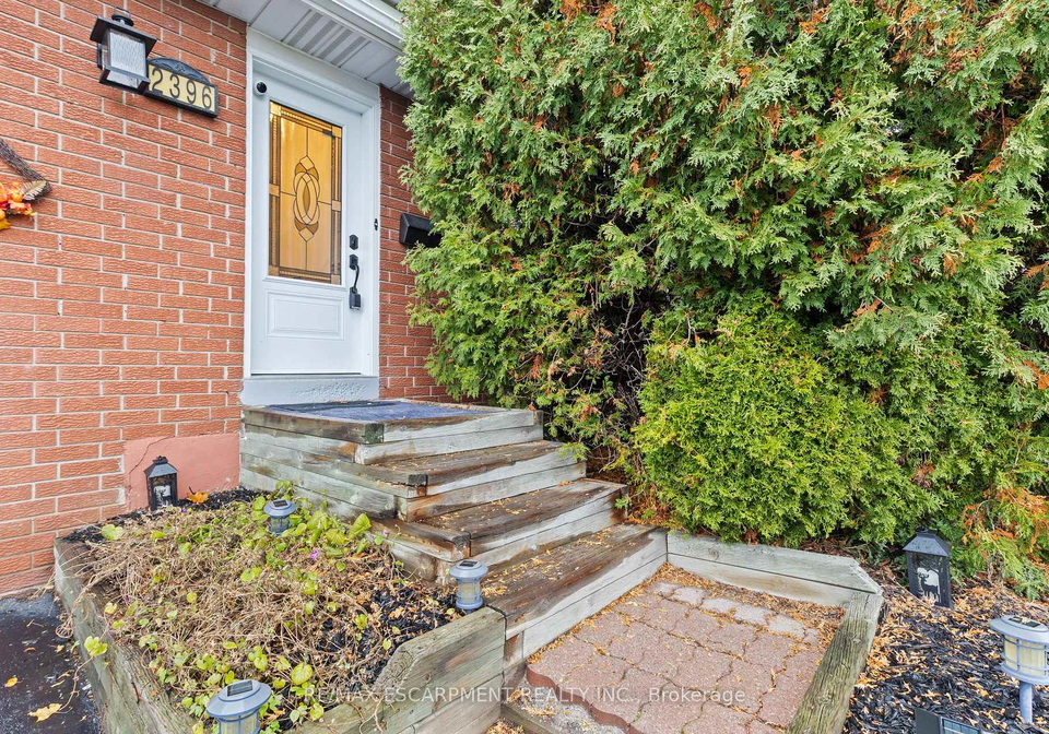 2396-lyford-lane-burlington-ontario-w12555878