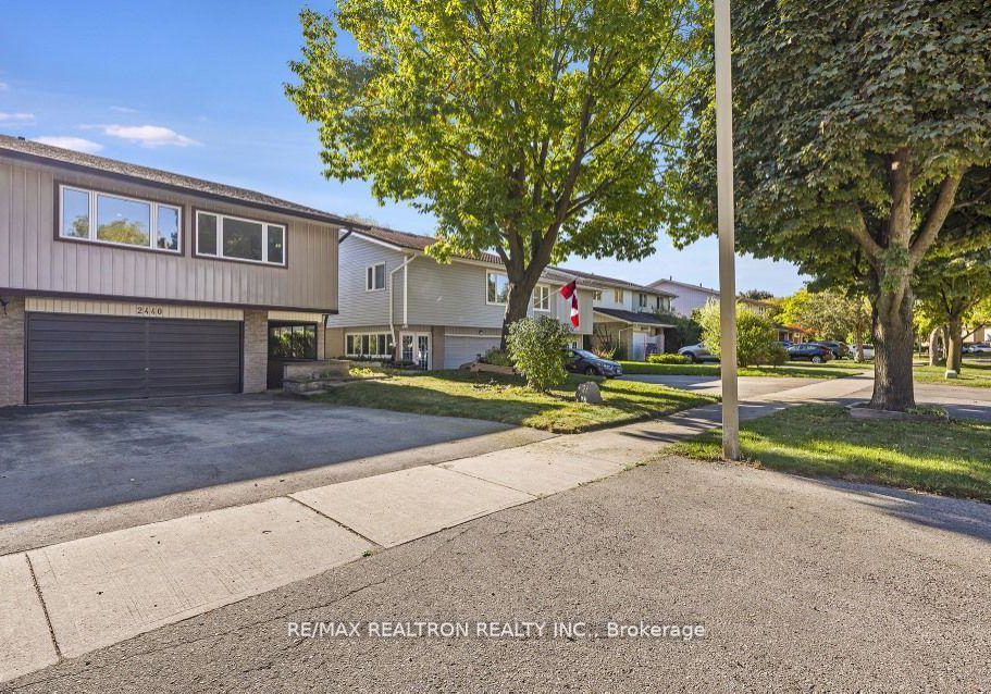2440-mainroyal-street-mississauga-ontario-w12555982