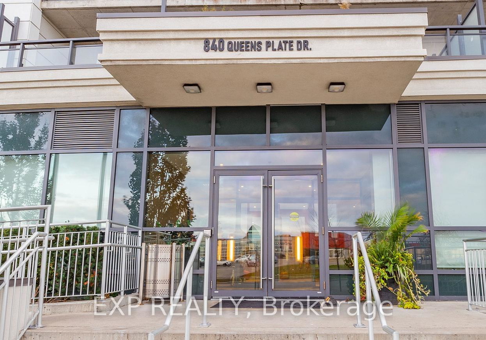 840-queens-plate-drive-etobicoke-ontario-w12556346