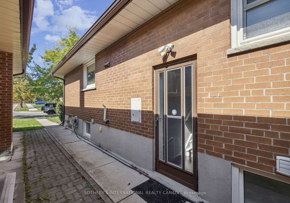 14-laurelwood-crescent-etobicoke-ontario-w12556520