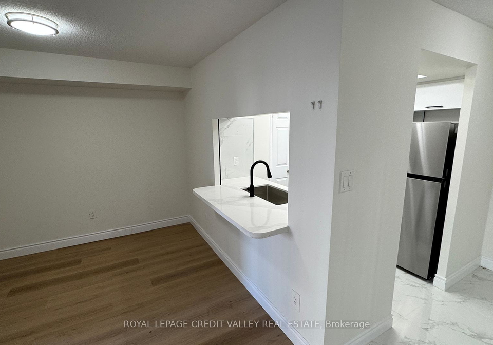 285-enfield-place-mississauga-ontario-w12556624