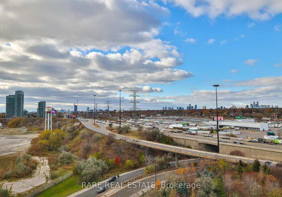 2121-lakeshore-boulevard-w-etobicoke-ontario-w12556706