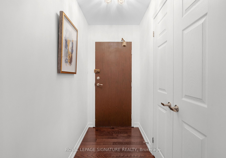 100-quebec-avenue-e-toronto-ontario-w12556732