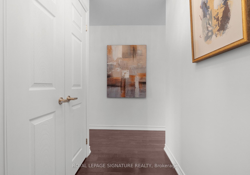 100-quebec-avenue-e-toronto-ontario-w12556732