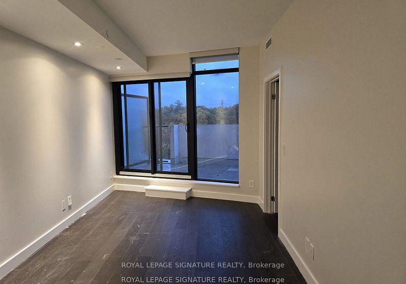 160-kingsway-crescent-etobicoke-ontario-w12556786