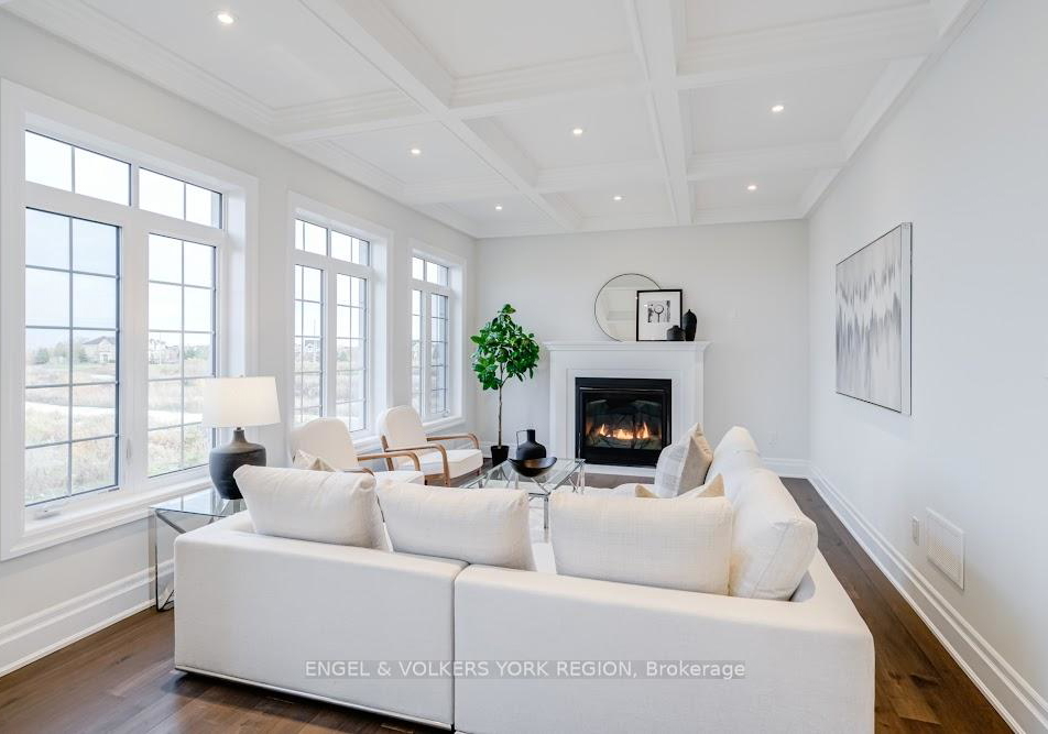 10-keyworth-crescent-brampton-ontario-w12556800