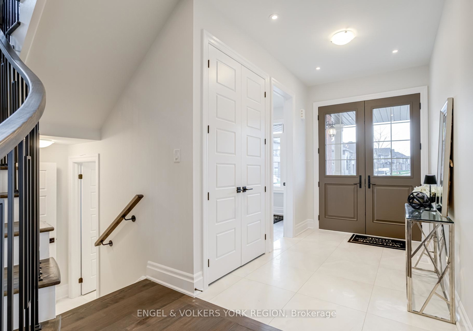 10-keyworth-crescent-brampton-ontario-w12556800
