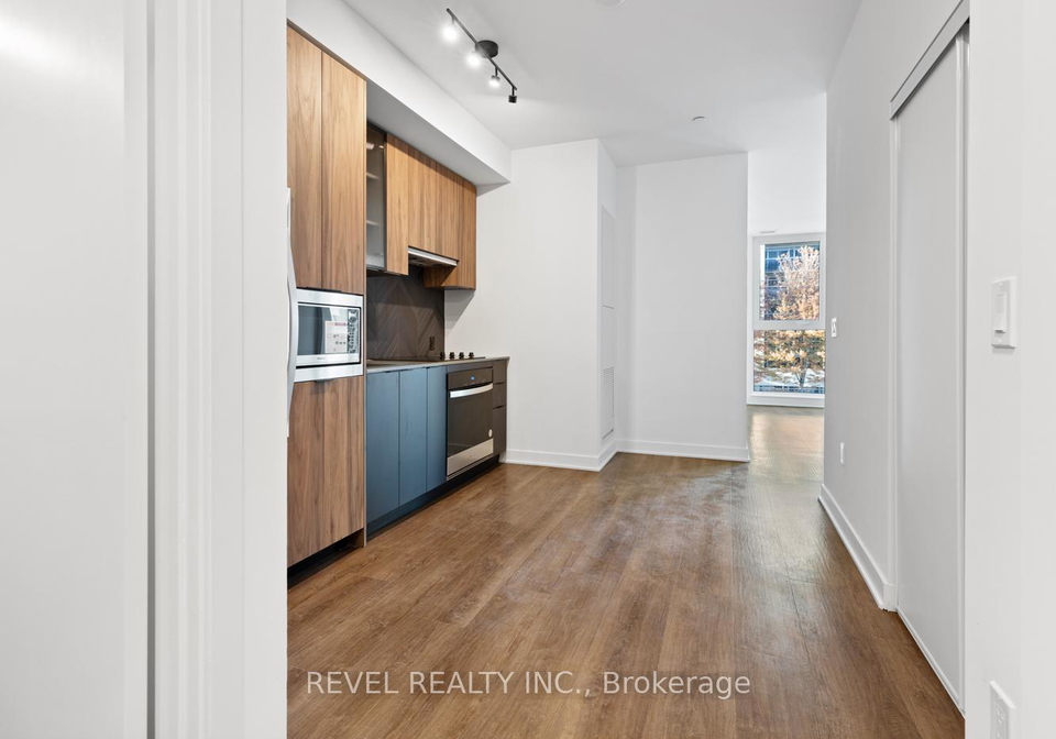 1037-the-queensway-etobicoke-ontario-w12557028