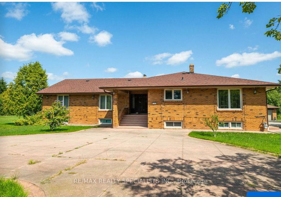 11-n-julian-drive-ne-brampton-ontario-w12557054