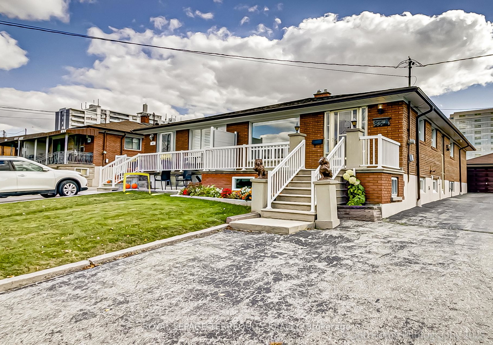 83-victory-drive-york-ontario-w12558306