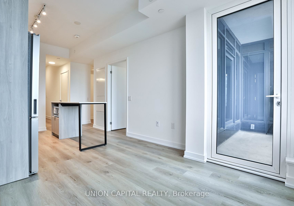 395-square-one-drive-mississauga-ontario-w12558324